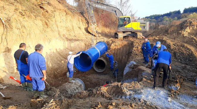 Авария остави без вода половината квартали във Велико Търново