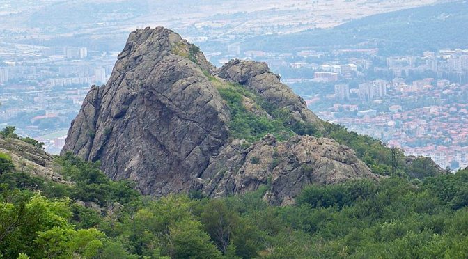 Протест срещу урбанизацията на парк "Сините камъни" ще се проведе в Сливен