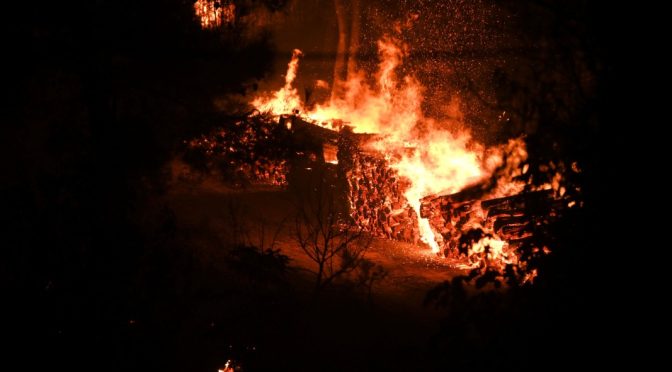 Няма промяна в пожара на гръцка територия, у нас разширяват просеките